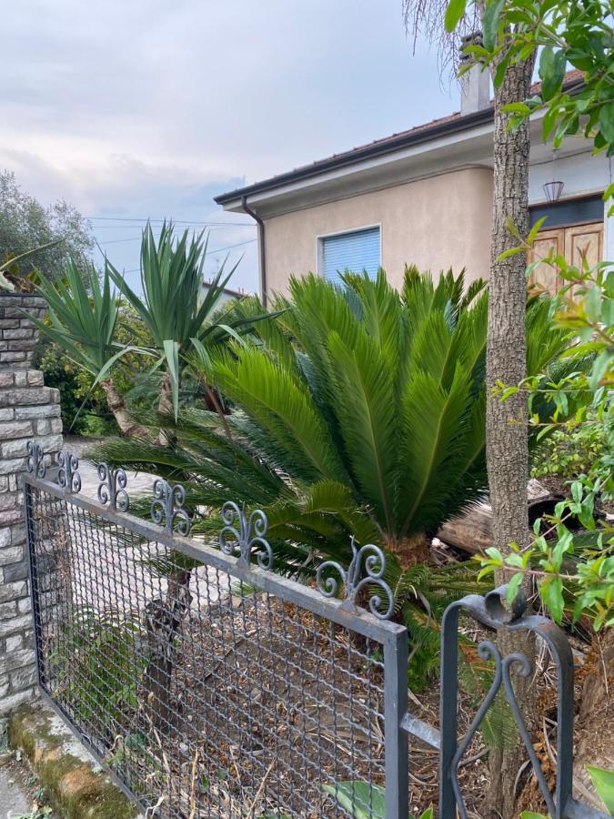 Il Giardino Delle Cycas Apartamento Romito Magra Exterior foto